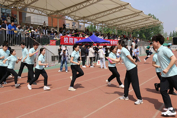 北京口腔医院学生代表队在首都医科大学运动会上斩获佳绩